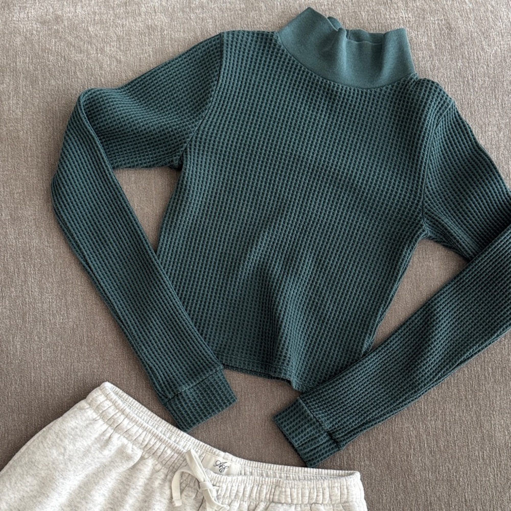 Aerie Dark Green Waffle Knit Long Sleeve crop